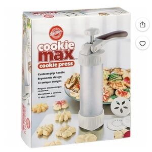Wilton Cookie Max Cookie Press NWT